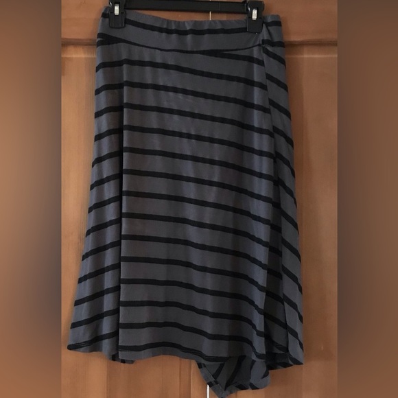 Vintage 90’s Bobeau Wrap Around Wide Skirt Wide Band Stretch Mid Skirt SIze M - Picture 2 of 5